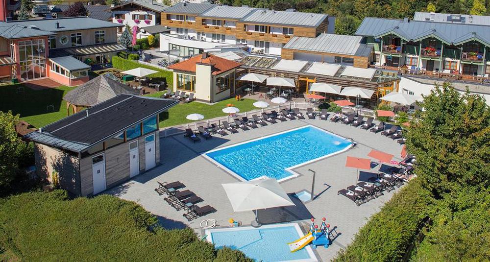 Hotel Pop-up Living Zell Am 4*