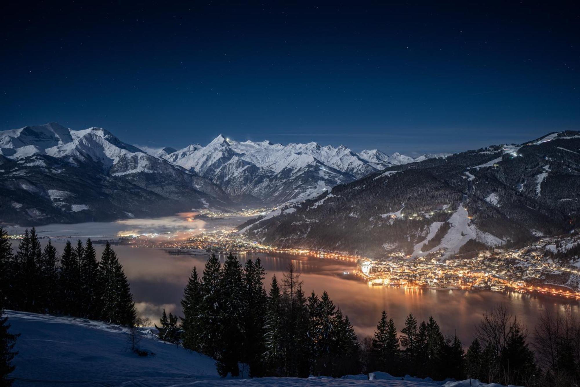 Pop-up Living Zell Am Hotel