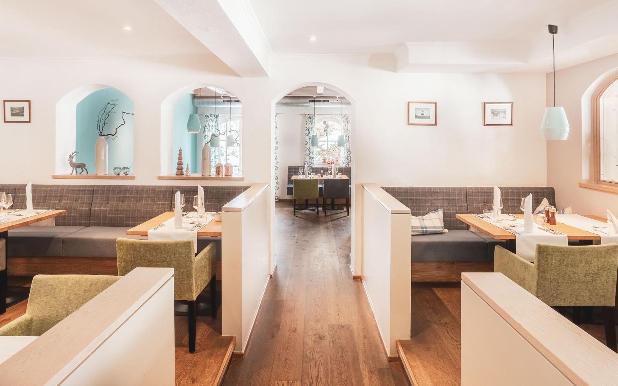 Pop-up Living Zell Am Hotel 4*