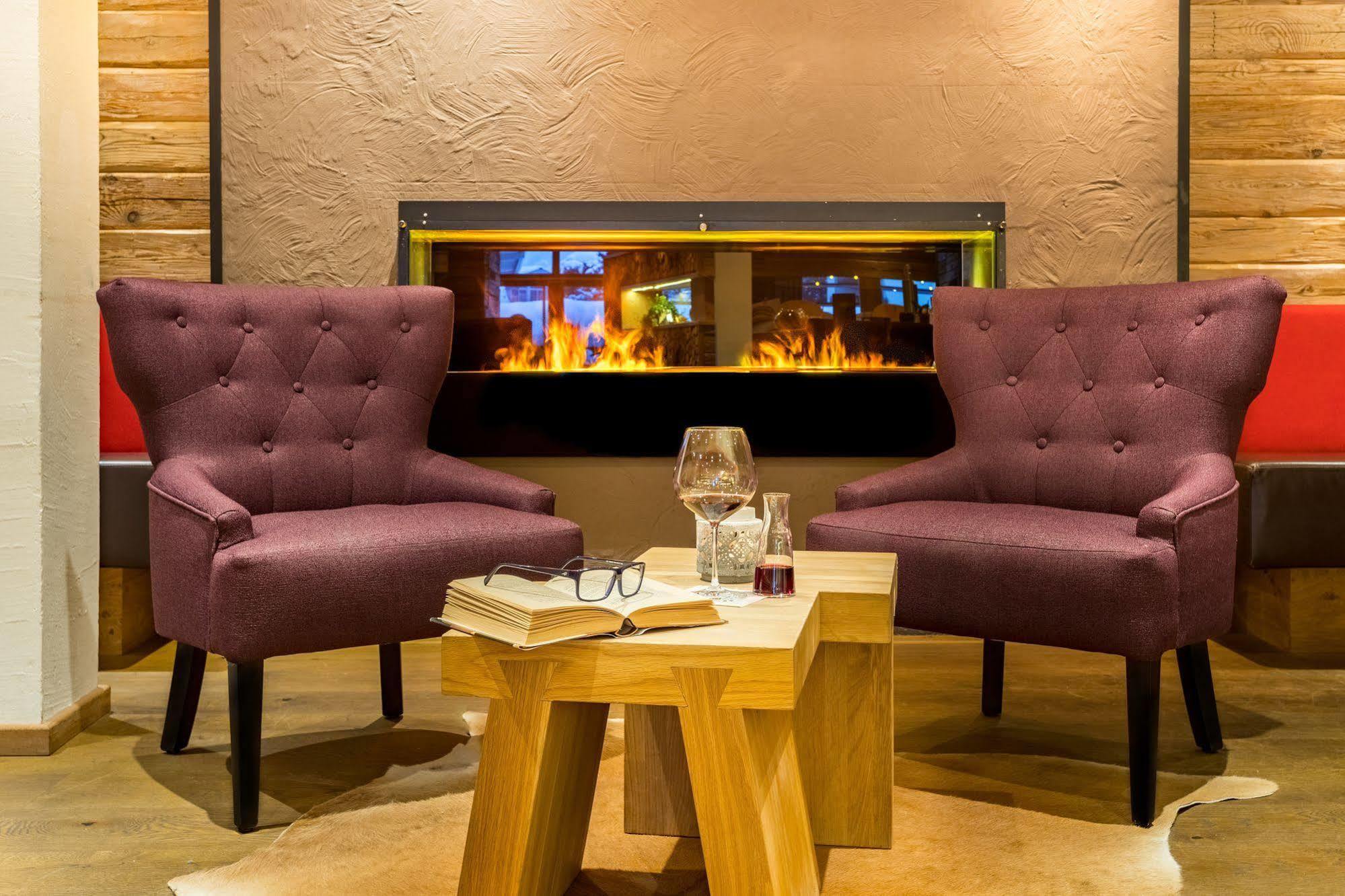 Pop-up Living Zell Am Hotel